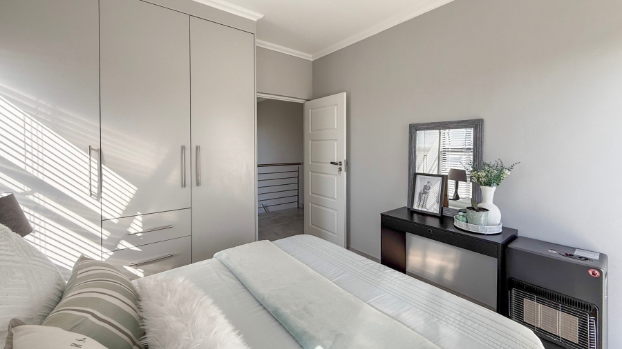 3 Bedroom Property for Sale in Everglades Estate North West